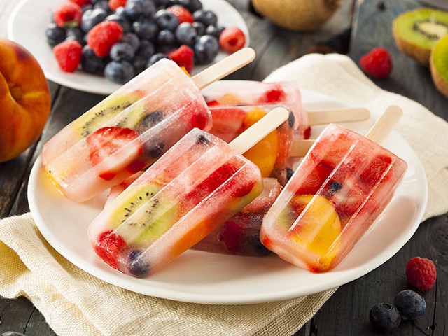 Fruit ice pops 